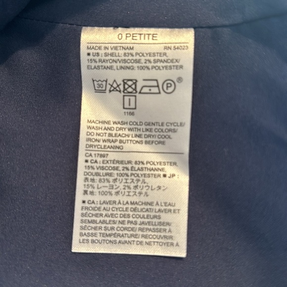 Banana Republic || Sheath Dress and Blazer; *Dress Size OOP; *Blazer Size OP - Picture 16 of 17